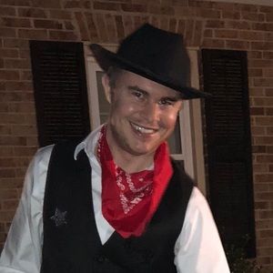 Meet your Posher, Clint